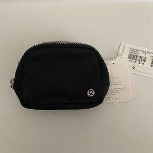 Lululemon Everywhere Belt Bag Nano-Black w/ Silver Hardware
